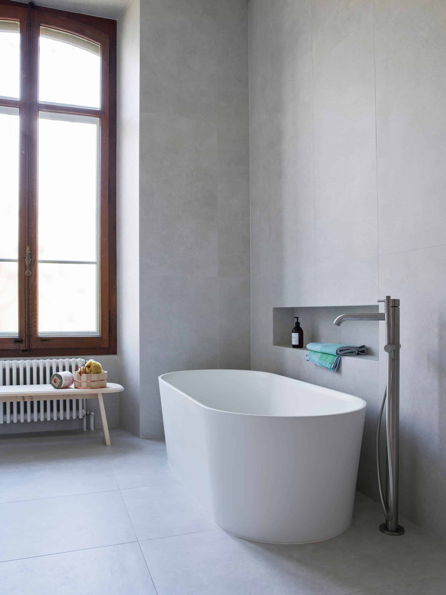 Des matériaux premium pour une salle de bain belle et facile à vivre
