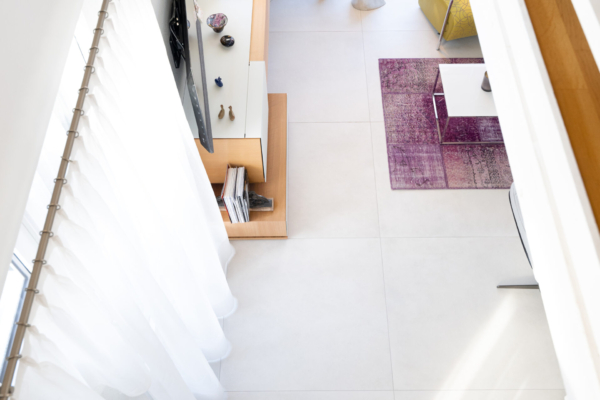 Rénovation d’appartement et de sol dans la région de Lausanne « Sullens » – Cuisine d'exception et Espace de vie à Sullens, vue 7