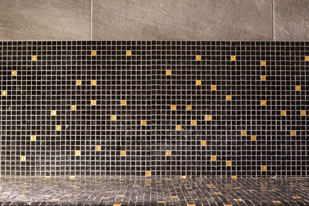 Hammam privé en mosaïque – Cuisine d'exception et Piscines et terrasses à Suisse romande, vue 7