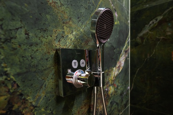 Rénovation de salle de bains avec vasques en céramique sur mesure à Morges – Salle de bain à Morges, vue 6