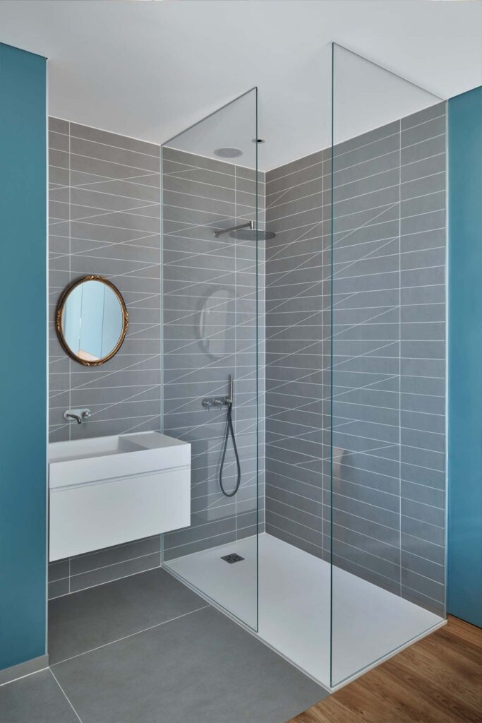 Maison d’architecte à Pully – Espace de vie et Salle de bain à Pully, vue 2
