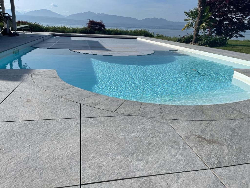 Terrasse de piscine à Saint-Prex – Piscines et terrasses à Saint-Prex, vue 5