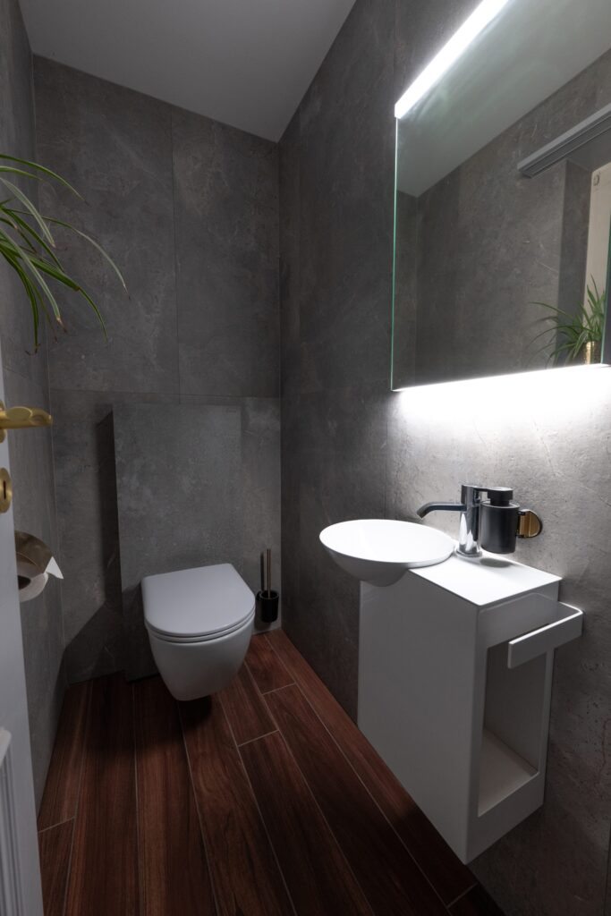 Rénovation de salle de bains dans la région de Lausanne « Les Cullayes » – Salle de bain à Les Cullayes, vue 3