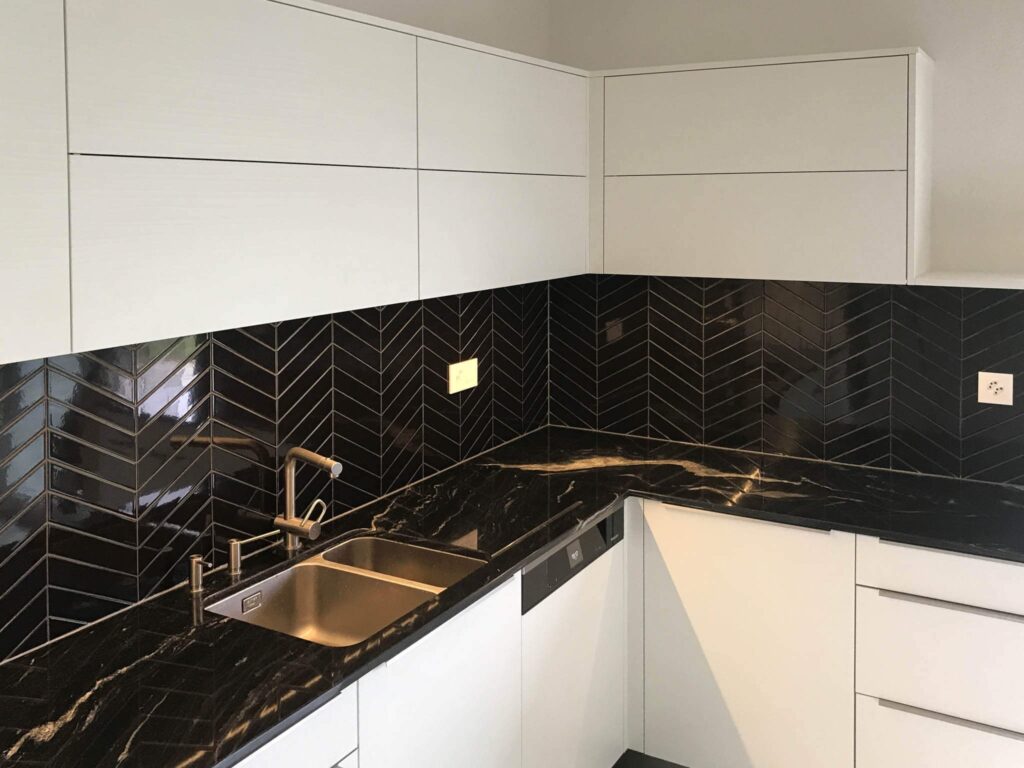 Rénovation dans le Lavaux – Cuisine d'exception, Espace de vie et Salle de bain à Lavaux, vue 6