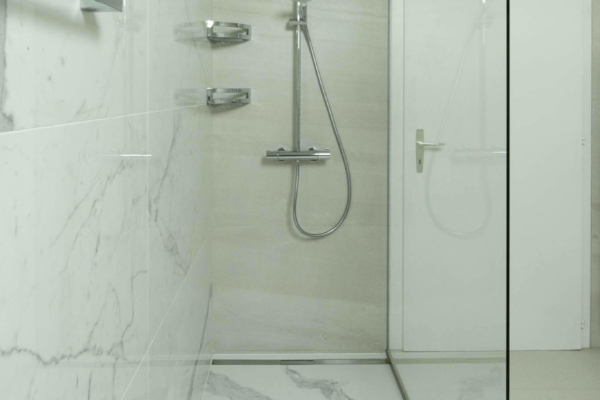 Rénovation d’une salle de bain Savigny – Salle de bain à Savigny, vue 3